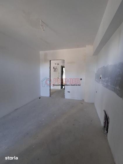 Apartament cu 3 camere în Berceni