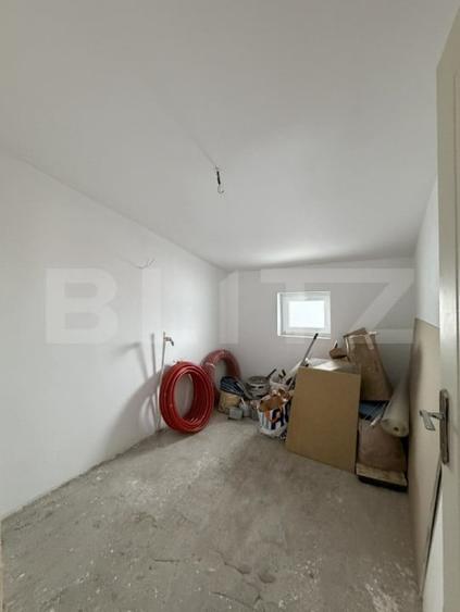 Casă individuală cu 7 camere cu Teren 432 Mp în Podari