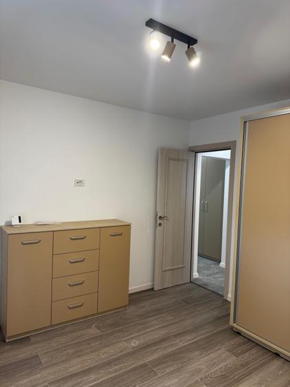 Apartament cu 2 camere decomandat în Buzaului