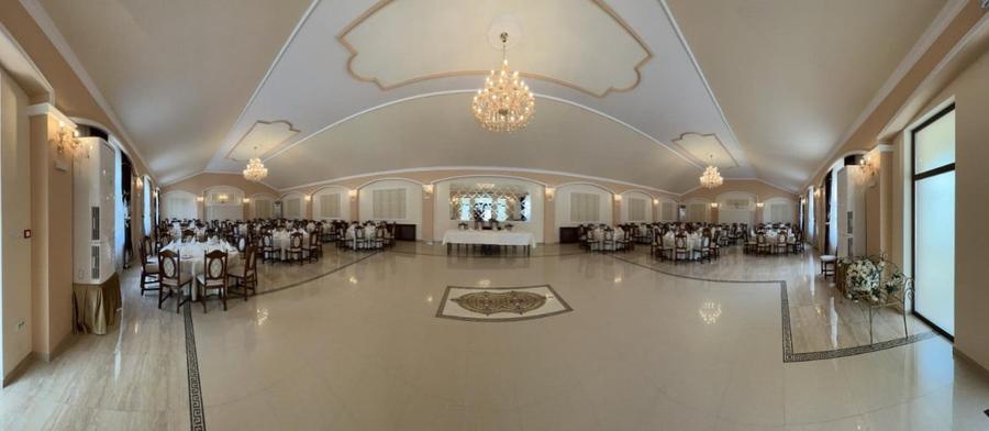 Spațiu comercial, de 1,650 mp, în Calea Moldovei