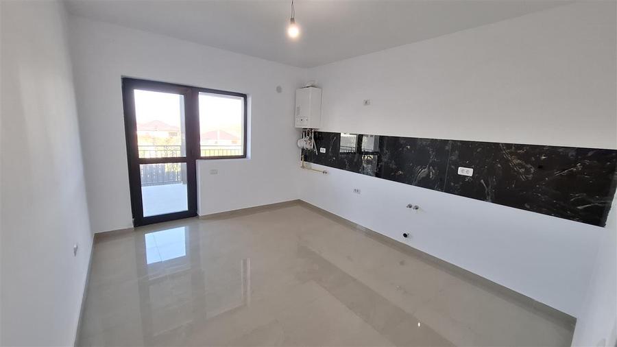 Duplex cu 4 camere cu Canalizare în Valea Lupului