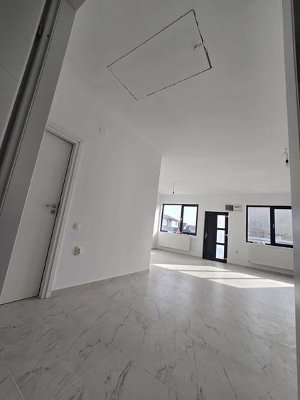 Casă cu 3 camere cu Teren 250 Mp în Pantelimon