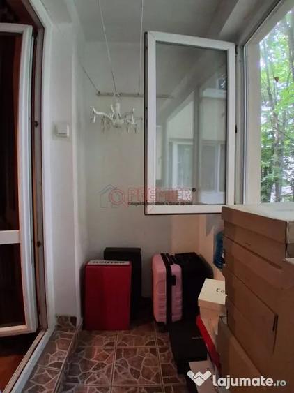Apartament cu 4 camere decomandat în Berceni