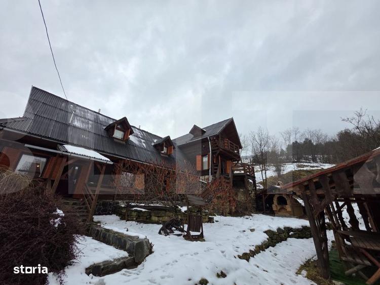 Casă cu 4 camere în Turia