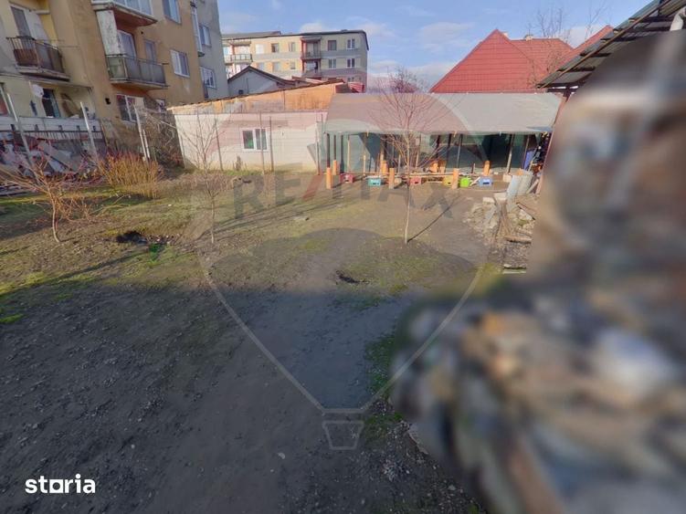 Casa cu 6 camere, DE VANZARE, str. Eroilor - 12