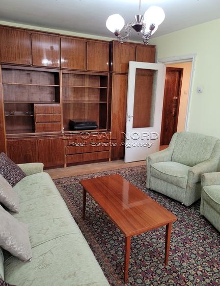 Apartament cu 3 camere decomandat în Casa de Cultură