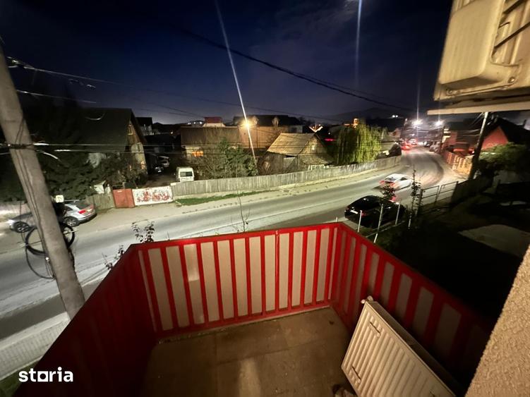 Apartament cu 3 camere semidecomandat în Florești