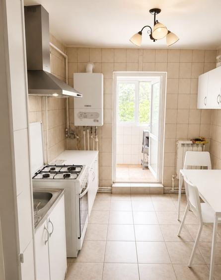 Apartament cu 3 camere în Basarabia