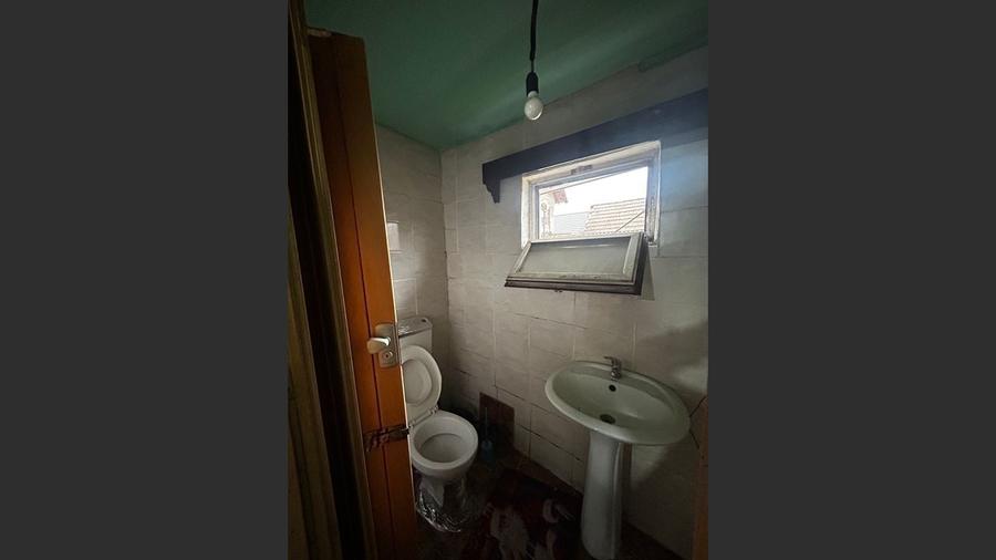 Casă cu 2 camere cu Canalizare în Piatra