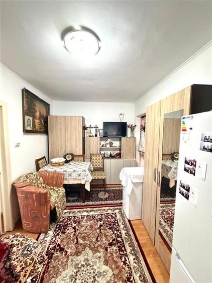 Apartament cu 2 camere semidecomandat în Valenta
