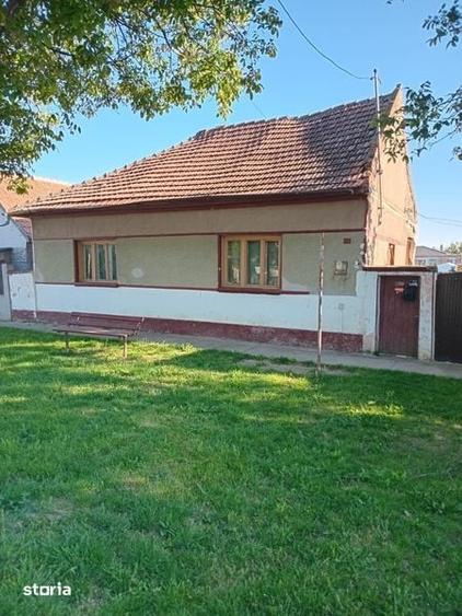 Casă cu 3 camere cu Teren 1433 Mp în Șimand