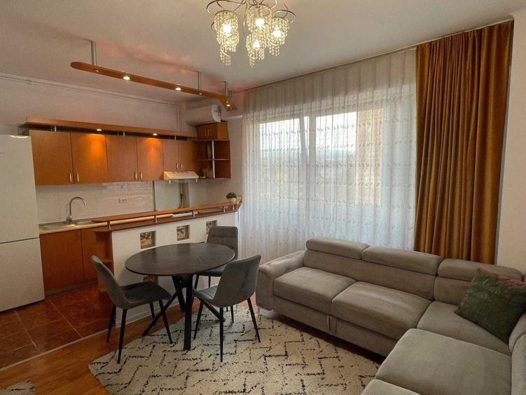 Apartament cu 3 camere decomandat în Mărăști