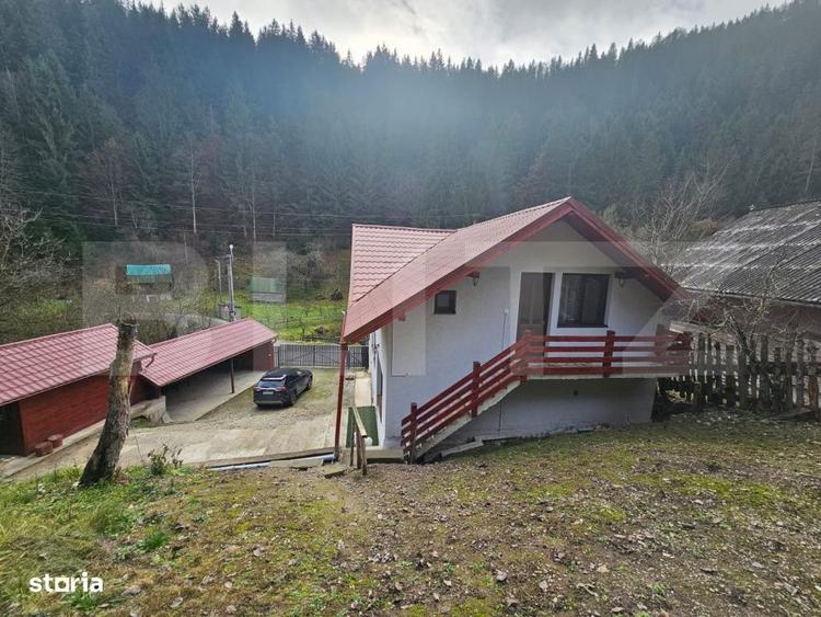 Casă cu 4 camere cu Teren 1565 Mp în Popești