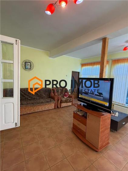 Casă individuală cu 4 camere cu Teren 4904 Mp în Cotești