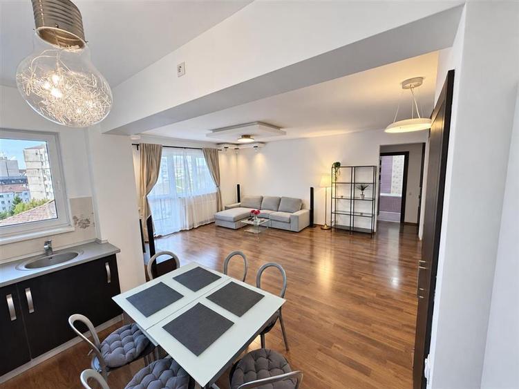 Apartament cu 2 camere semidecomandat, mobilat în Hipodrom 3