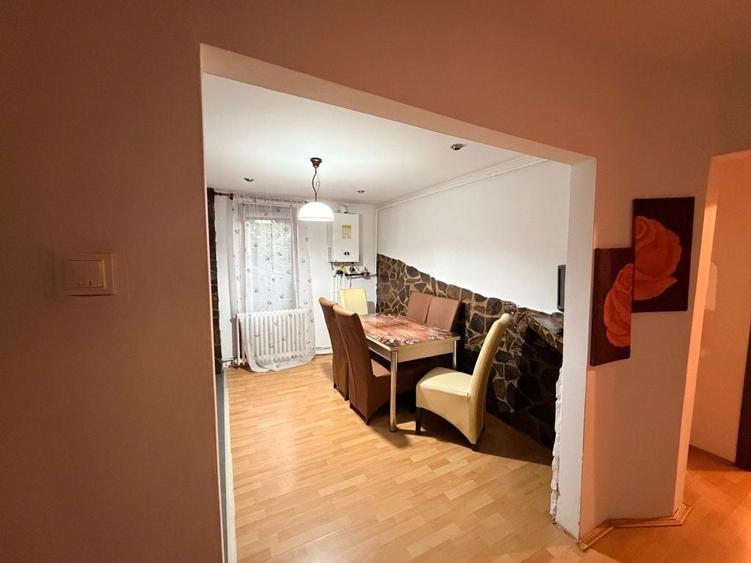 Apartament cu 3 camere în Central