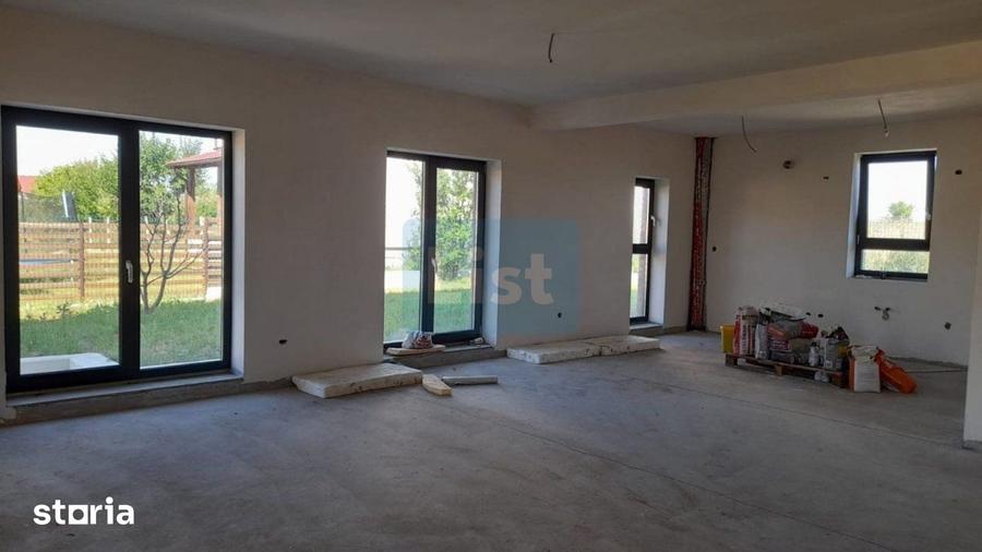Casă cu 4 camere cu Teren 500 Mp în Apahida