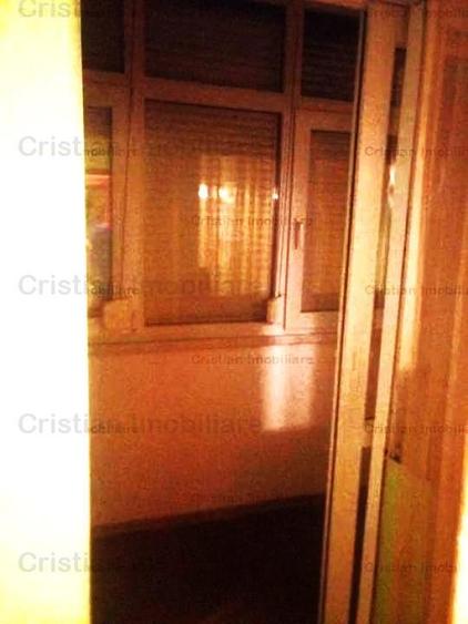 Apartament cu 2 camere decomandat în Buzaului