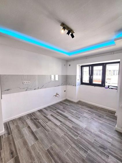 Apartament cu 3 camere semidecomandat în Ultracentral