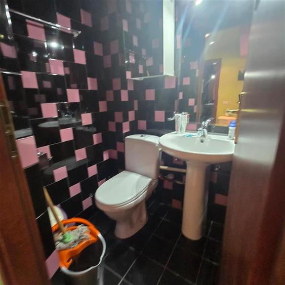 Apartament cu 3 camere decomandat în Alexandru cel Bun