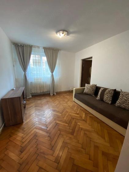 Apartament cu 2 camere decomandat în Valea Lupului