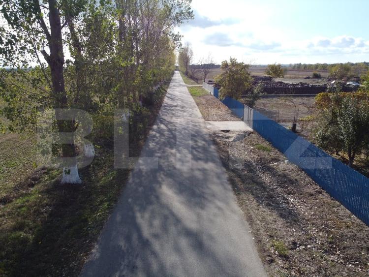 Teren Construcții intravilan de 47150 mp, în Crângurile