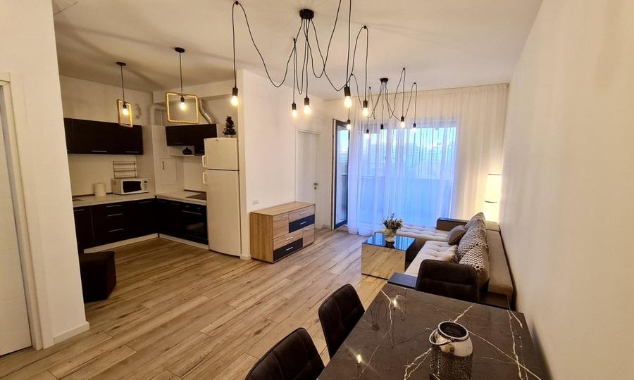 Apartament cu 2 camere semidecomandat, mobilat în Titan