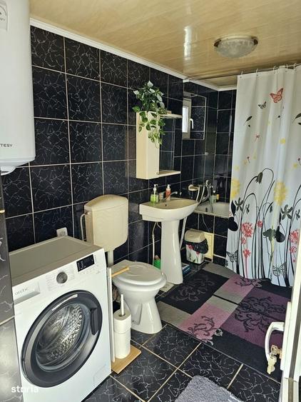 Casă cu 4 camere cu Teren 1100 Mp în Muntenii de Jos