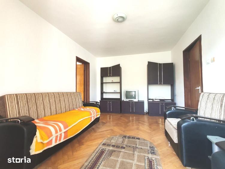 Apartament cu 2 camere semidecomandat în Craiovei