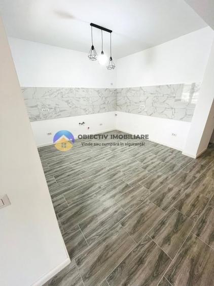 Duplex cu 4 camere cu Canalizare în Calea Romanului