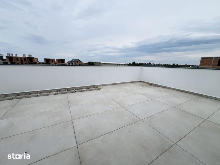 Casă cu 4 camere cu Teren 340 Mp în Giarmata