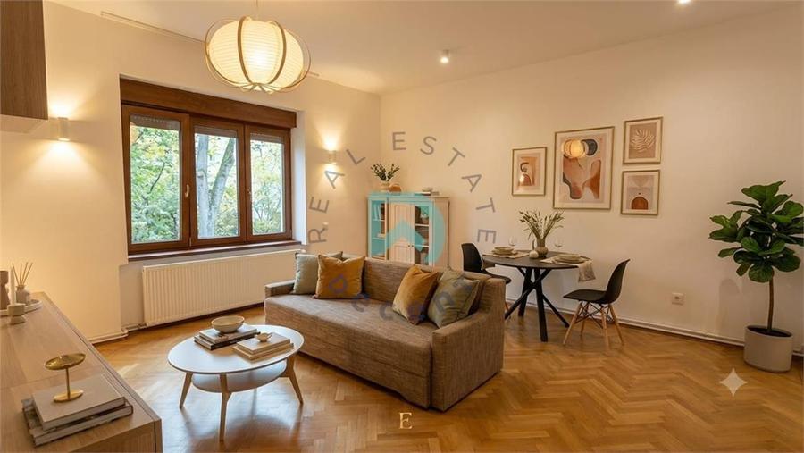 Apartament cu 2 camere semidecomandat, mobilat în Sub Arini