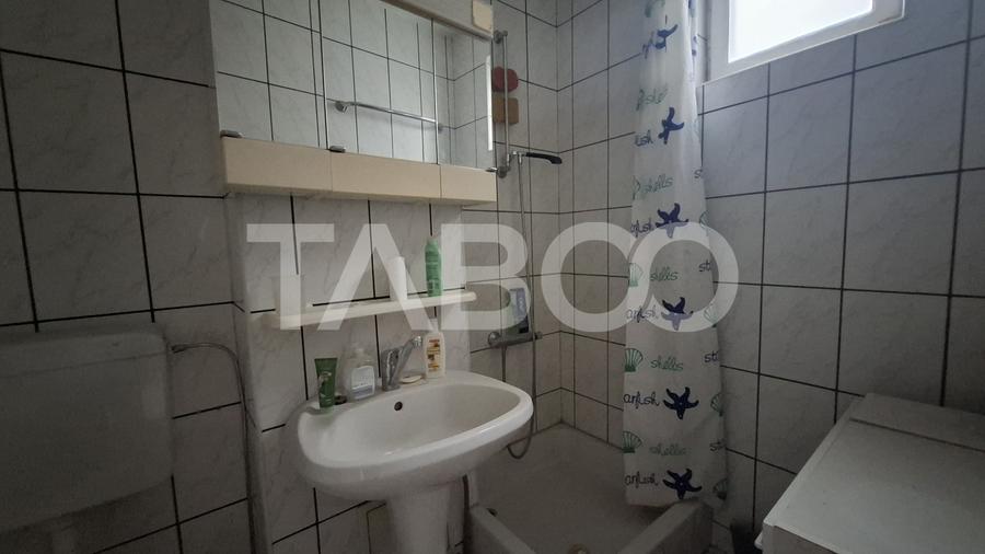 Apartament cu 3 camere decomandat, mobilat în Mihai Viteazul