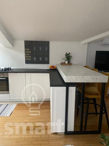 Apartament cu 3 camere semidecomandat în Europa