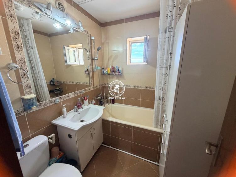 Apartament cu 2 camere decomandat, mobilat în Dacia
