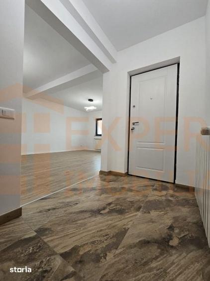 Casă cu 4 camere cu Teren 241 Mp în Brătianu