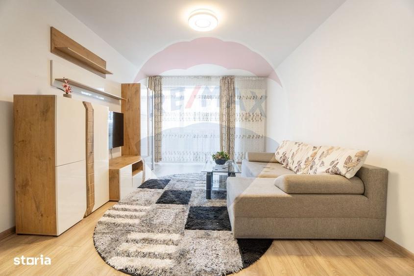 Apartament cu 2 camere, mobilat în Tractorul