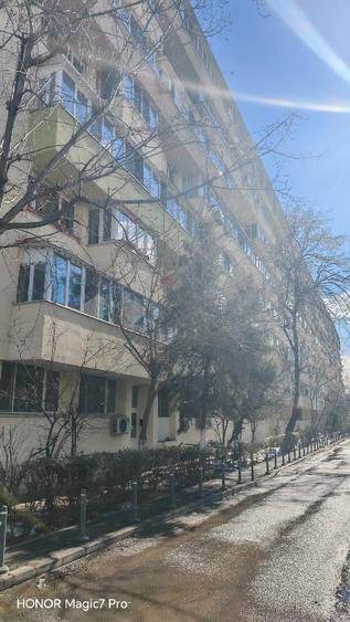 Apartament cu 2 camere semidecomandat, mobilat în Barbu Văcărescu