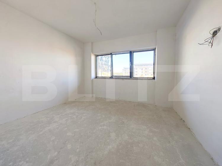 Apartament cu 3 camere decomandat în Nufărul