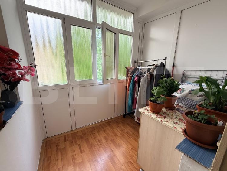 Garsonieră decomandată, mobilată în Cugir