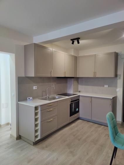 Apartament cu 2 camere decomandat în Vlahuță