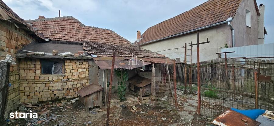 Casă cu 3 camere cu Teren 670 Mp în Albești