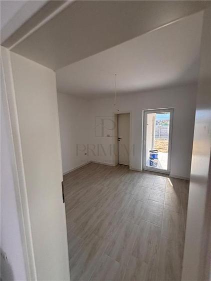 Duplex cu 3 camere cu Canalizare în Moșnița Nouă