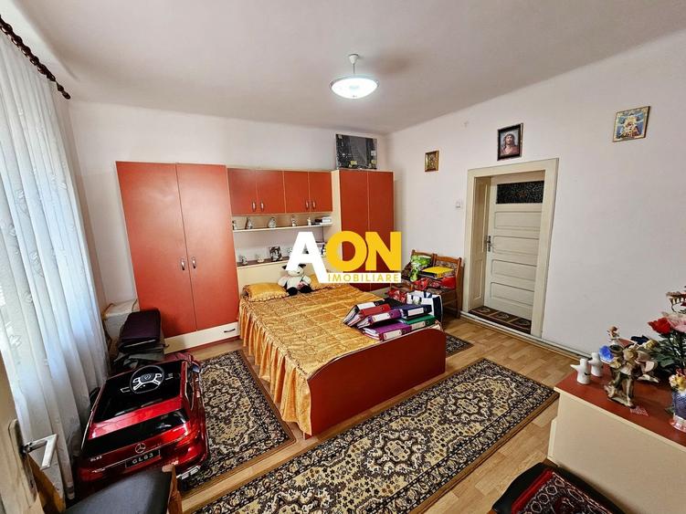 Casă individuală cu 4 camere cu Canalizare în Micești