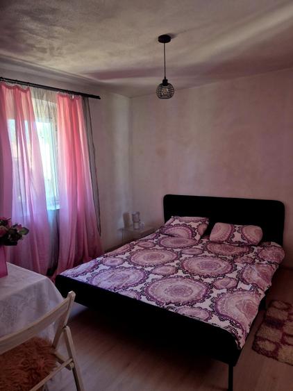 Casă cu 3 camere în Golfin