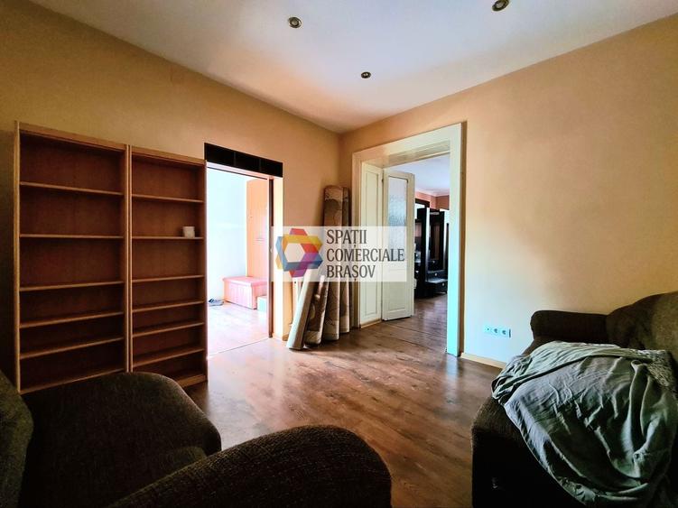 Casă individuală cu 3 camere cu Canalizare în Central