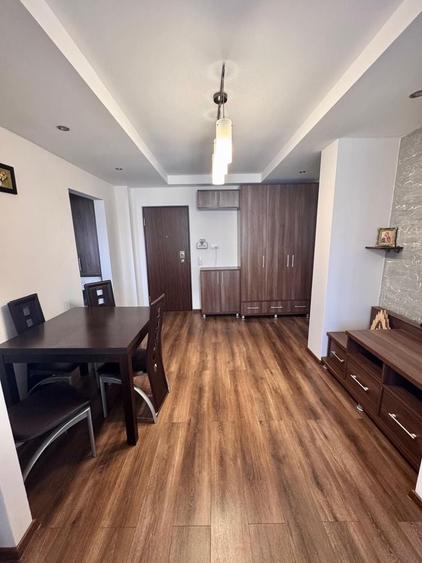 Apartament cu 2 camere decomandat în Nufărul