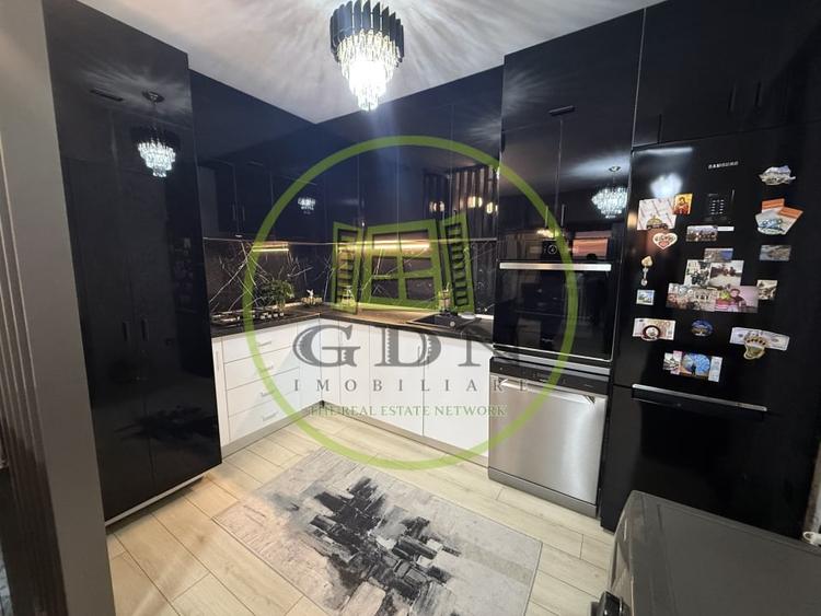 Apartament cu 3 camere, mobilat în Central