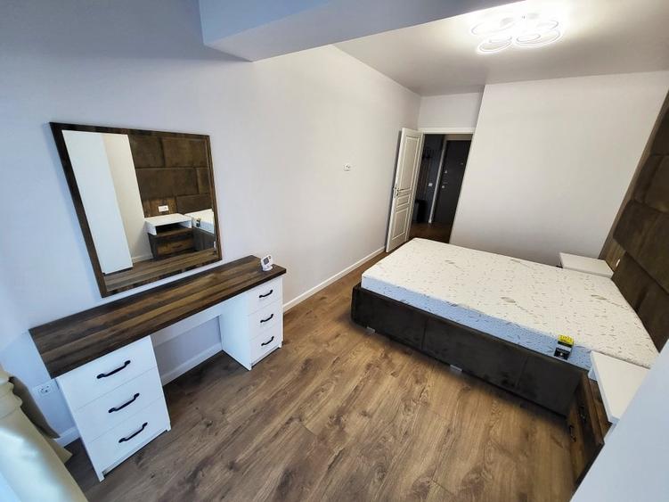 Apartament cu 2 camere decomandat în