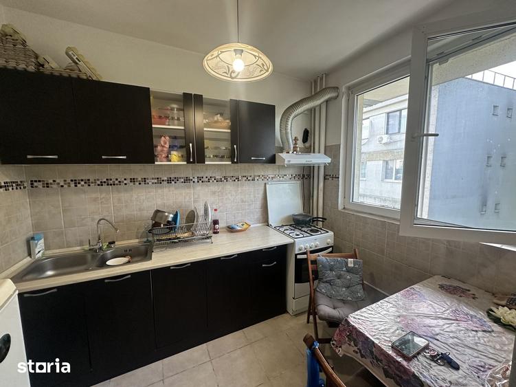 Apartament cu 2 camere decomandat în Grivița